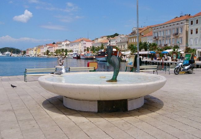 Апартаменты на Mali Lošinj - Aпартамент в Мали-Лошинь c Вид на море, терраса, Спутниковое / кабельное телевидение, WIFI (3780-2) Апартаменты на Mali Lošinj - Aпартамент в Мали-Лошинь c Вид на море, терраса, Спутниковое / кабельное телевидение, WIFI (3780-2)