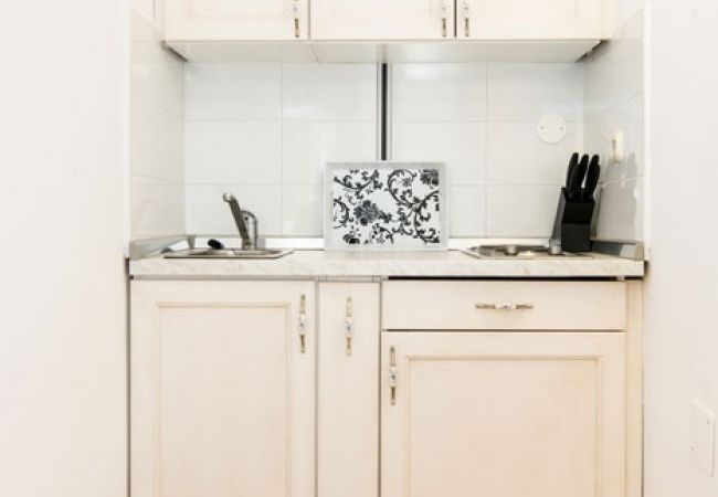 Квартира-студия на Savudrija - Studioapartment in Savudrija mit Terrasse, Klimaanlage, W-LAN, Waschmaschine (123-12) Квартира-студия на Savudrija - Studioapartment in Savudrija mit Terrasse, Klimaanlage, W-LAN, Waschmaschine (123-12)