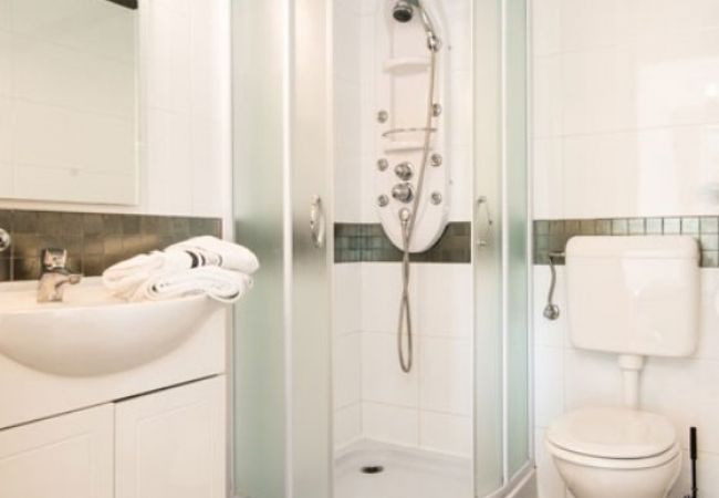Квартира-студия на Savudrija - Studioapartment in Savudrija mit Terrasse, Klimaanlage, W-LAN, Waschmaschine (123-12) Квартира-студия на Savudrija - Studioapartment in Savudrija mit Terrasse, Klimaanlage, W-LAN, Waschmaschine (123-12)