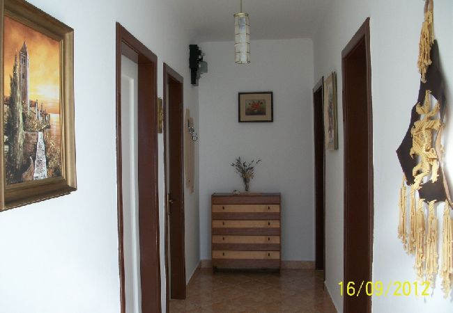 Апартаменты на Banjol - Ferienwohnung in Banjol mit Meerblick, Terrasse, Klimaanlage, W-LAN (3803-1) Апартаменты на Banjol - Ferienwohnung in Banjol mit Meerblick, Terrasse, Klimaanlage, W-LAN (3803-1)