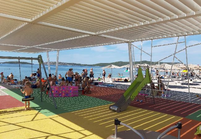 Апартаменты на Šibenik-Brodarica - Apartment in Brodarica with Seaview, Balcony, Air condition, WIFI (3814-2) Апартаменты на Šibenik-Brodarica - Apartment in Brodarica with Seaview, Balcony, Air condition, WIFI (3814-2)