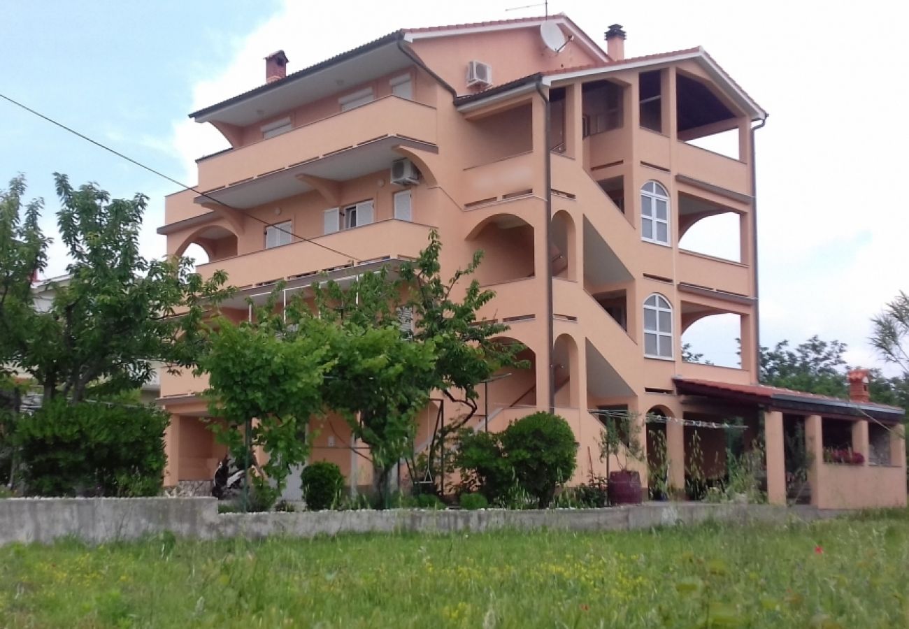 Апартаменты на Lopar - Ferienwohnung in Lopar mit Meerblick, Terrasse, Klimaanlage, W-LAN (696-9)