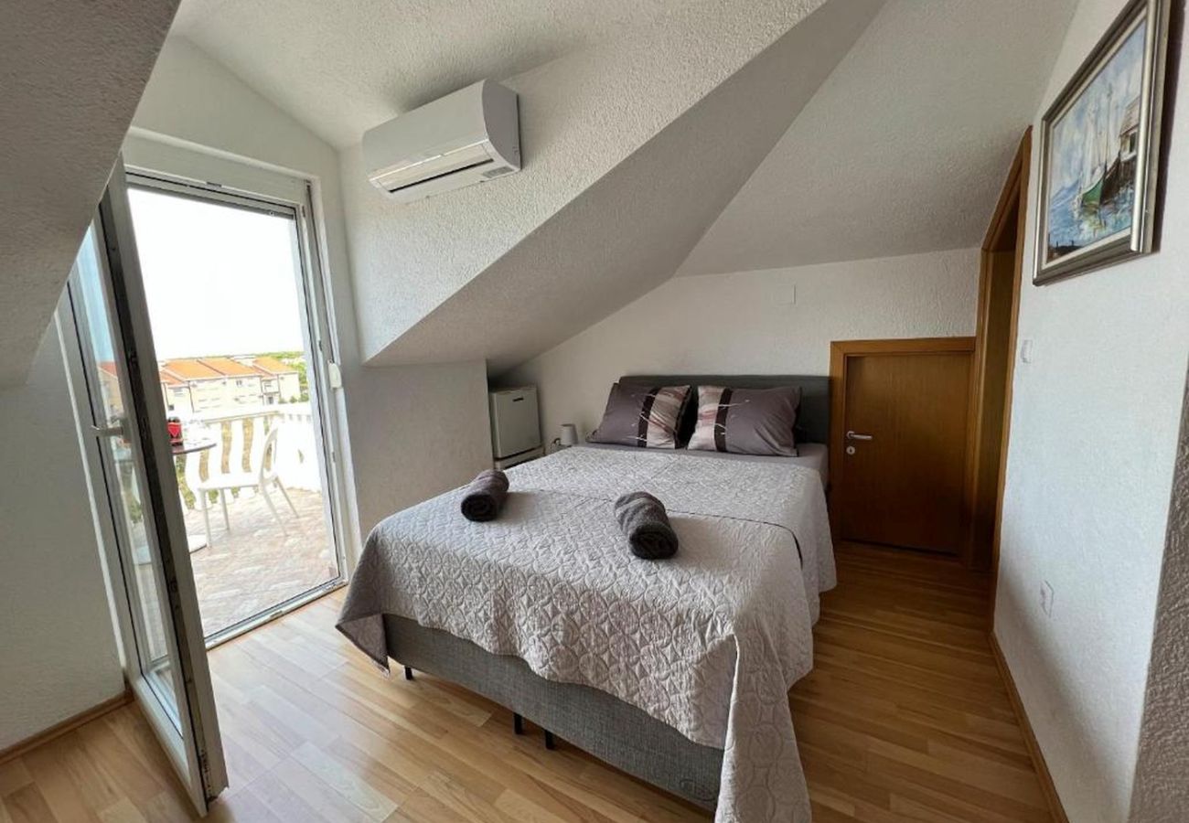 Rent by room на Nin - Комната в Zaton (Zadar) c Вид на море, терраса, WIFI, Балкон / Терраса (4141-7)