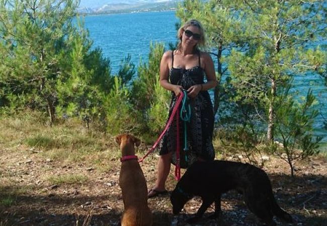 Апартаменты на Donji Karin - Aпартамент в Karin Gornji c Вид на море, балкон, Спутниковое / кабельное телевидение, WIFI (4207-1) Апартаменты на Donji Karin - Aпартамент в Karin Gornji c Вид на море, балкон, Спутниковое / кабельное телевидение, WIFI (4207-1)