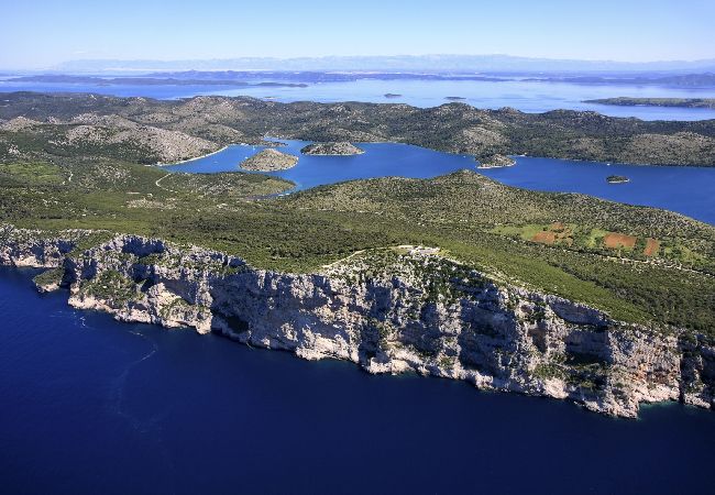 Апартаменты на Seline - Квартира в Селине с видом на море, террасой, кондиционером, Wi-Fi (4209-3) Апартаменты на Seline - Квартира в Селине с видом на море, террасой, кондиционером, Wi-Fi (4209-3)
