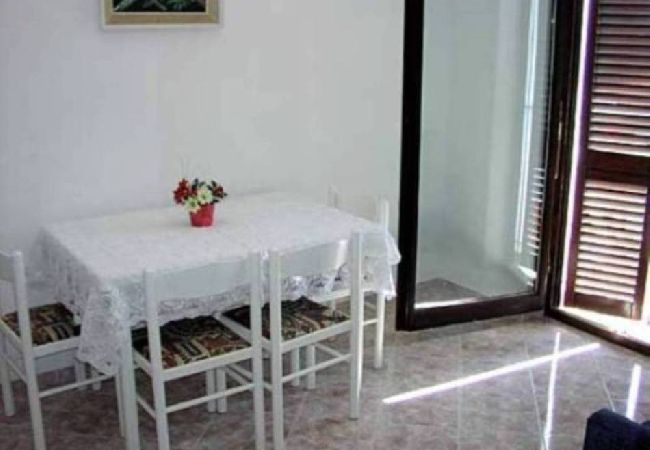 Апартаменты на Kali - Ferienwohnung in Kali mit Meerblick, Balkon, Klimaanlage, W-LAN (4230-2) Апартаменты на Kali - Ferienwohnung in Kali mit Meerblick, Balkon, Klimaanlage, W-LAN (4230-2)