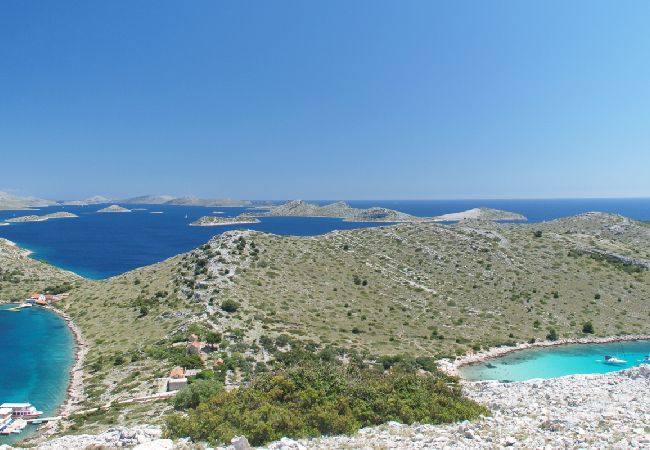 Апартаменты на Kali - Ferienwohnung in Kali mit Meerblick, Balkon, Klimaanlage, W-LAN (4230-2) Апартаменты на Kali - Ferienwohnung in Kali mit Meerblick, Balkon, Klimaanlage, W-LAN (4230-2)