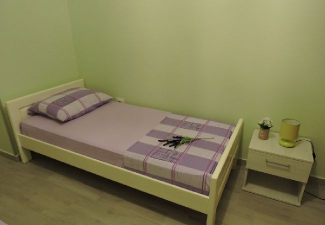 Апартаменты на Biograd na moru - Апартаменты для отдыха в Биограде-на-Мору с террасой, кондиционером, Wi-Fi (4269-2) Апартаменты на Biograd na moru - Апартаменты для отдыха в Биограде-на-Мору с террасой, кондиционером, Wi-Fi (4269-2)