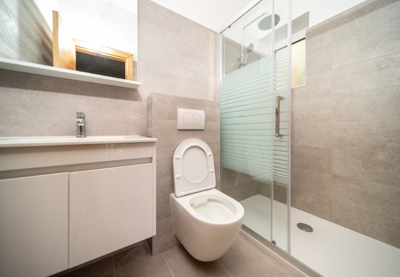 Апартаменты на Rab - Ferienwohnung in Barbat mit Meerblick, Balkon, Klimaanlage (660-5) Апартаменты на Rab - Ferienwohnung in Barbat mit Meerblick, Balkon, Klimaanlage (660-5)