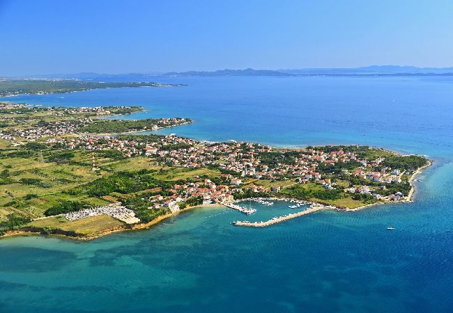 Апартаменты на Privlaka - Апартаменты в Привлаке с видом на море, балконом, кондиционером и Wi-Fi (3598-2) Апартаменты на Privlaka - Апартаменты в Привлаке с видом на море, балконом, кондиционером и Wi-Fi (3598-2)