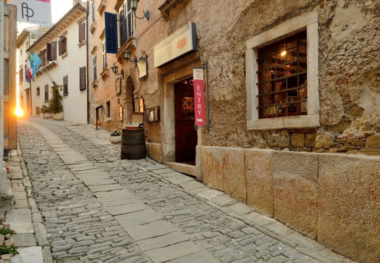 Дом на Porec - Ferienhaus in Poreč mit Terrasse, Klimaanlage, W-LAN, Spülmaschine (4400-6)