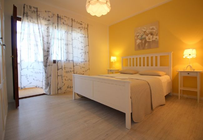 Апартаменты на Porec - Квартира в Порече с террасой, кондиционером, Wi-Fi, посудомоечной машиной (4400-10) Апартаменты на Porec - Квартира в Порече с террасой, кондиционером, Wi-Fi, посудомоечной машиной (4400-10)