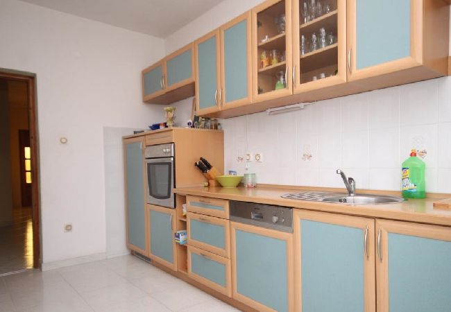 Апартаменты на Kali - Ferienwohnung in Kali mit Meerblick, Terrasse, Klimaanlage, W-LAN (4230-3) Апартаменты на Kali - Ferienwohnung in Kali mit Meerblick, Terrasse, Klimaanlage, W-LAN (4230-3)