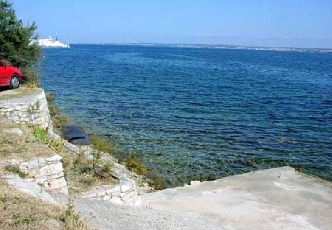 Апартаменты на Kali - Ferienwohnung in Kali mit Meerblick, Terrasse, Klimaanlage, W-LAN (4230-3) Апартаменты на Kali - Ferienwohnung in Kali mit Meerblick, Terrasse, Klimaanlage, W-LAN (4230-3)