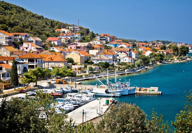 Апартаменты на Kali - Ferienwohnung in Kali mit Meerblick, Terrasse, Klimaanlage, W-LAN (4230-3) Апартаменты на Kali - Ferienwohnung in Kali mit Meerblick, Terrasse, Klimaanlage, W-LAN (4230-3)