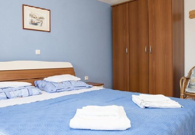 Апартаменты на Ždrelac - Aпартамент в Ždrelac c Вид на море, лоджия, Спутниковое / кабельное телевидение, WIFI (4565-1) Апартаменты на Ždrelac - Aпартамент в Ždrelac c Вид на море, лоджия, Спутниковое / кабельное телевидение, WIFI (4565-1)