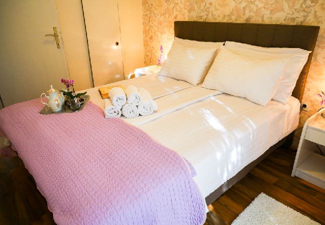 Апартаменты на Kali - Apartment in Kali with Seaview, Balcony, Air condition, WIFI (4566-1) Апартаменты на Kali - Apartment in Kali with Seaview, Balcony, Air condition, WIFI (4566-1)