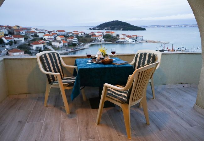 Апартаменты на Kali - Apartment in Kali with Seaview, Balcony, Air condition, WIFI (4566-2) Апартаменты на Kali - Apartment in Kali with Seaview, Balcony, Air condition, WIFI (4566-2)