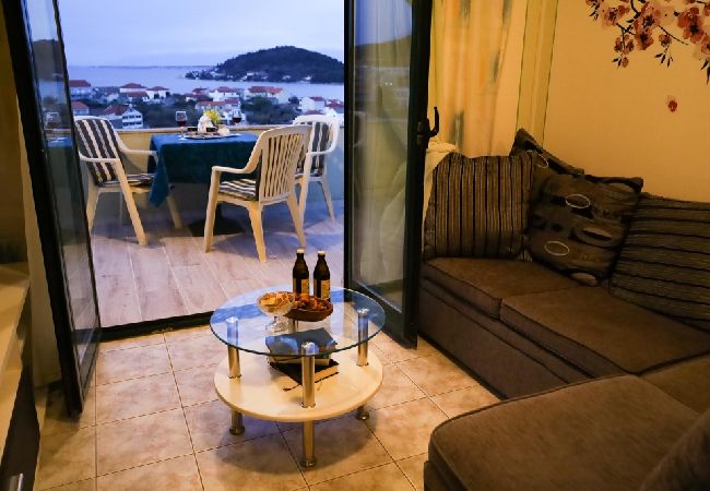 Апартаменты на Kali - Apartment in Kali with Seaview, Balcony, Air condition, WIFI (4566-2) Апартаменты на Kali - Apartment in Kali with Seaview, Balcony, Air condition, WIFI (4566-2)