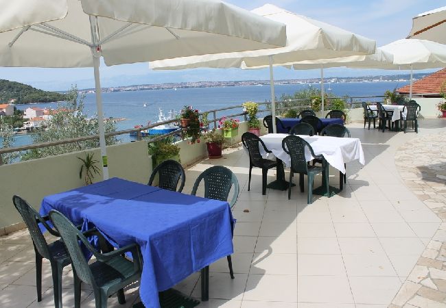 Апартаменты на Kali - Apartment in Kali with Seaview, Balcony, Air condition, WIFI (4566-5) Апартаменты на Kali - Apartment in Kali with Seaview, Balcony, Air condition, WIFI (4566-5)