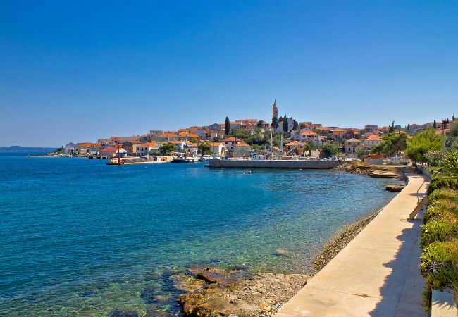 Апартаменты на Preko - Апартаменты для отдыха в Преко с террасой, кондиционером, Wi-Fi, стиральной машиной (4568-2) Апартаменты на Preko - Апартаменты для отдыха в Преко с террасой, кондиционером, Wi-Fi, стиральной машиной (4568-2)