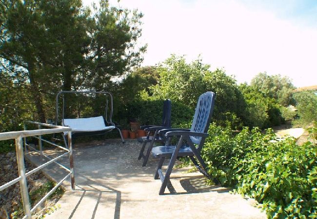 Дом на Kukljica - дом отдыха в Кукљица c Вид на море, терраса, Спутниковое / кабельное телевидение, WIFI (4572-1) Дом на Kukljica - дом отдыха в Кукљица c Вид на море, терраса, Спутниковое / кабельное телевидение, WIFI (4572-1)