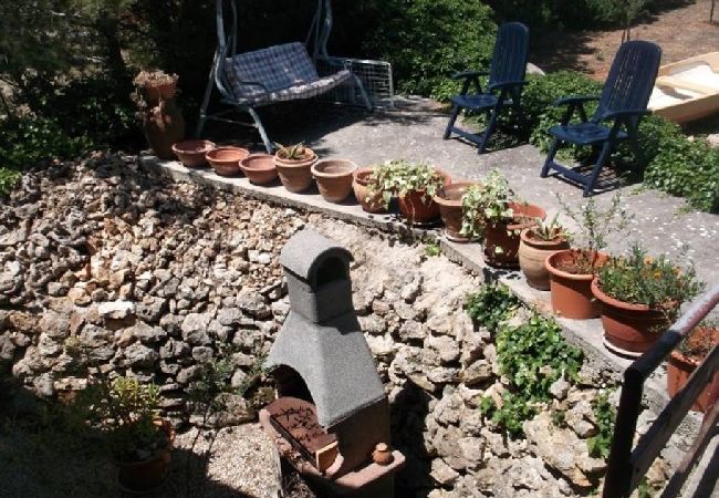 Дом на Kukljica - дом отдыха в Кукљица c Вид на море, терраса, Спутниковое / кабельное телевидение, WIFI (4572-1) Дом на Kukljica - дом отдыха в Кукљица c Вид на море, терраса, Спутниковое / кабельное телевидение, WIFI (4572-1)