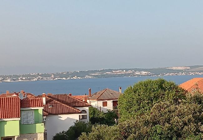 Апартаменты на Kali - Aпартамент в Кали c Вид на море, терраса, Спутниковое / кабельное телевидение, WIFI (4573-1) Апартаменты на Kali - Aпартамент в Кали c Вид на море, терраса, Спутниковое / кабельное телевидение, WIFI (4573-1)