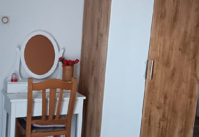 Апартаменты на Kali - Aпартамент в Кали c Вид на море, терраса, Спутниковое / кабельное телевидение, WIFI (4573-1) Апартаменты на Kali - Aпартамент в Кали c Вид на море, терраса, Спутниковое / кабельное телевидение, WIFI (4573-1)