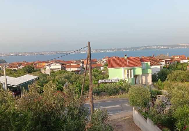 Апартаменты на Kali - Aпартамент в Кали c Вид на море, терраса, Спутниковое / кабельное телевидение, WIFI (4573-1) Апартаменты на Kali - Aпартамент в Кали c Вид на море, терраса, Спутниковое / кабельное телевидение, WIFI (4573-1)