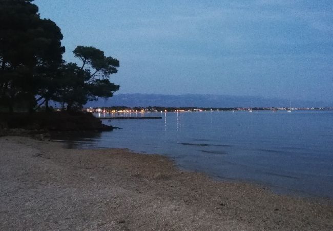 Апартаменты на Vir - Ferienwohnung in Vir mit Terrasse, Klimaanlage, W-LAN (4594-1) Апартаменты на Vir - Ferienwohnung in Vir mit Terrasse, Klimaanlage, W-LAN (4594-1)