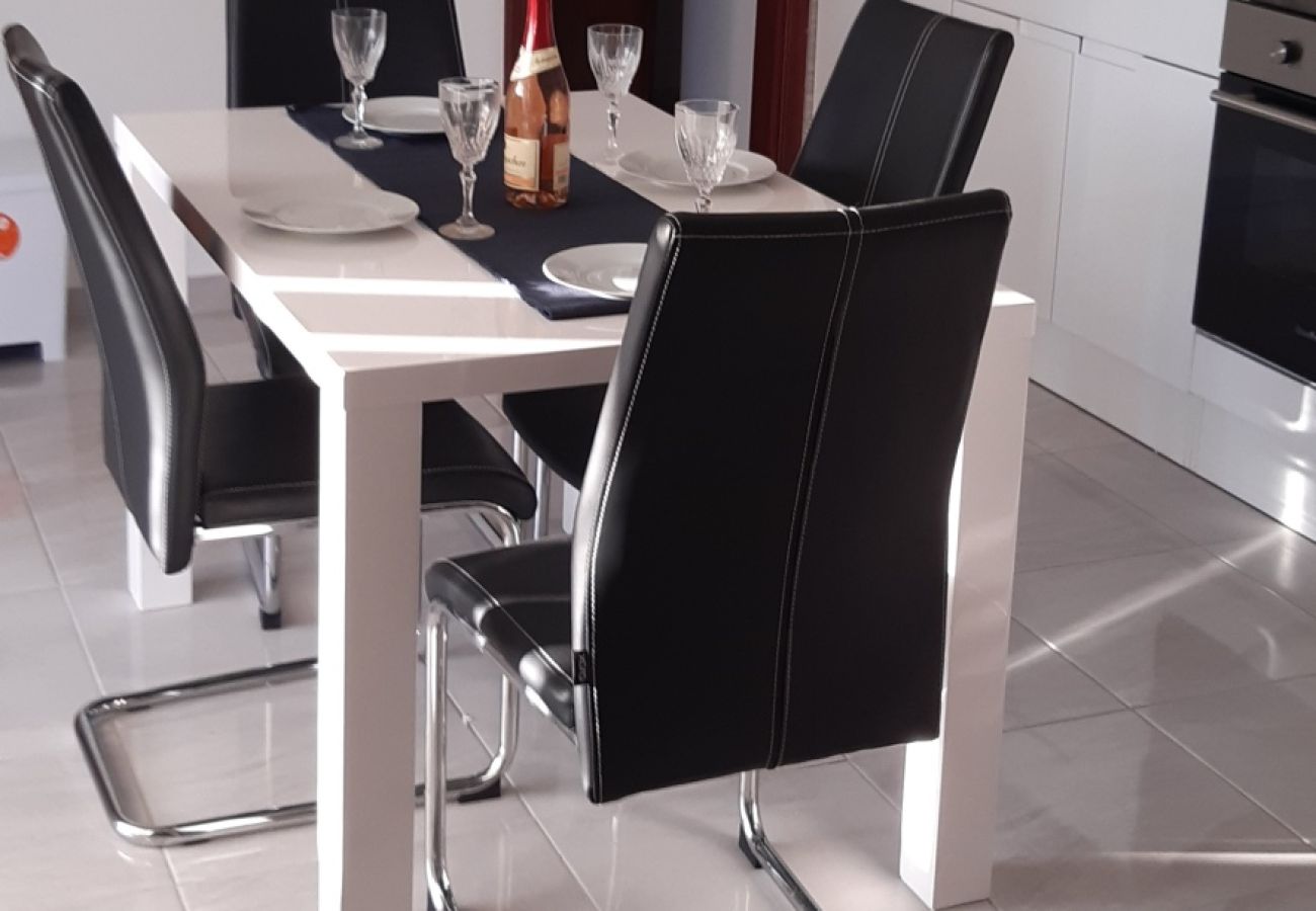 Апартаменты на Kampor - Apartment in Kampor with Seaview, Terrace, Air condition, WIFI (4610-1)