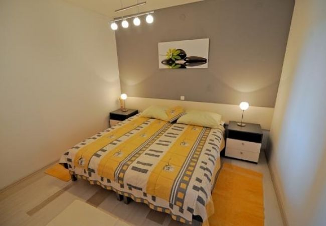 Апартаменты на Kali - Aпартамент в Кали c Вид на море, терраса, Спутниковое / кабельное телевидение, WIFI (4672-1) Апартаменты на Kali - Aпартамент в Кали c Вид на море, терраса, Спутниковое / кабельное телевидение, WIFI (4672-1)