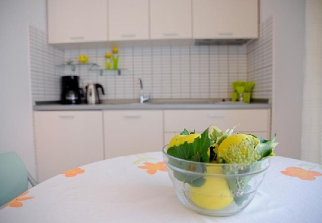 Апартаменты на Kali - Aпартамент в Кали c Вид на море, терраса, Спутниковое / кабельное телевидение, WIFI (4672-1) Апартаменты на Kali - Aпартамент в Кали c Вид на море, терраса, Спутниковое / кабельное телевидение, WIFI (4672-1)