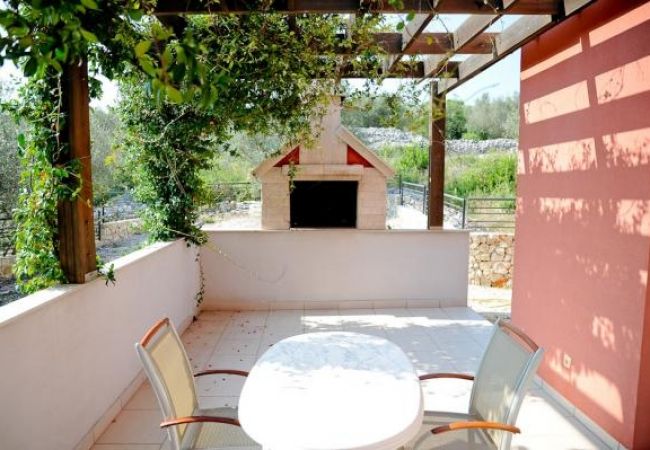 Апартаменты на Kali - Aпартамент в Кали c Вид на море, терраса, Спутниковое / кабельное телевидение, WIFI (4672-1) Апартаменты на Kali - Aпартамент в Кали c Вид на море, терраса, Спутниковое / кабельное телевидение, WIFI (4672-1)