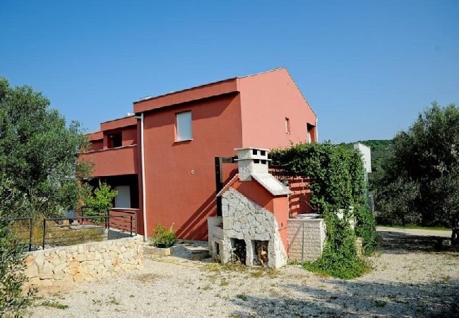 Апартаменты на Kali - Aпартамент в Кали c Вид на море, терраса, Спутниковое / кабельное телевидение, WIFI (4672-3) Апартаменты на Kali - Aпартамент в Кали c Вид на море, терраса, Спутниковое / кабельное телевидение, WIFI (4672-3)