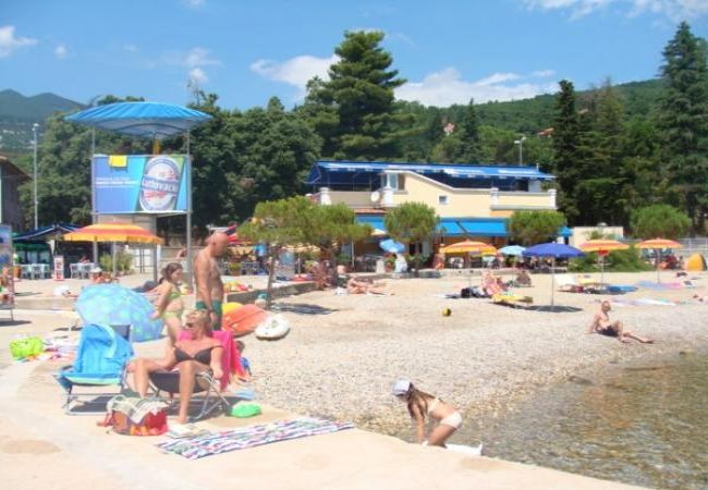 Квартира-студия на Icici - студио Апартамент в Ичићи c Спутниковое / кабельное телевидение, WIFI (4674-2) Квартира-студия на Icici - студио Апартамент в Ичићи c Спутниковое / кабельное телевидение, WIFI (4674-2)