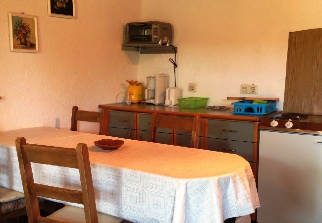 Дом на Supetarska Draga - дом отдыха в Supetarska Draga c терраса, WIFI (4544-1) Дом на Supetarska Draga - дом отдыха в Supetarska Draga c терраса, WIFI (4544-1)