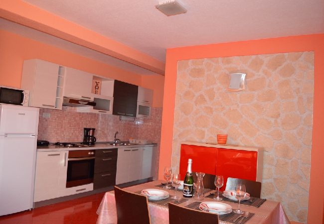 Апартаменты на Vinišce - Apartment in Vinišće with Balcony, Air condition, WIFI, Washing machine (4753-2) Апартаменты на Vinišce - Apartment in Vinišće with Balcony, Air condition, WIFI, Washing machine (4753-2)