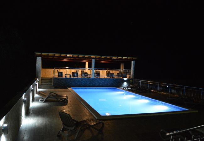 Апартаменты на Vinišce - Apartment in Vinišće with Balcony, Air condition, WIFI, Washing machine (4753-4) Апартаменты на Vinišce - Apartment in Vinišće with Balcony, Air condition, WIFI, Washing machine (4753-4)