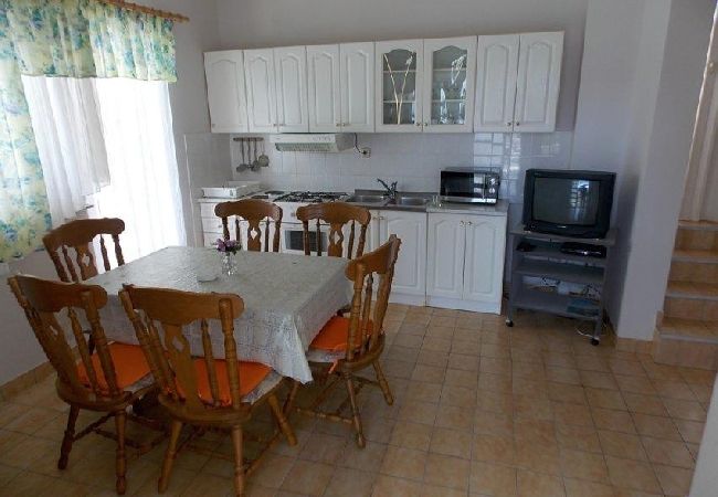 Апартаменты на Vir - Ferienwohnung in Vir mit Terrasse, Klimaanlage, W-LAN, Waschmaschine (4776-1) Апартаменты на Vir - Ferienwohnung in Vir mit Terrasse, Klimaanlage, W-LAN, Waschmaschine (4776-1)