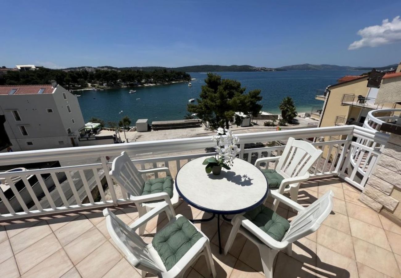 Апартаменты на Trogir - Aпартамент в Трогир c Вид на море, балкон, Спутниковое / кабельное телевидение, WIFI (4786-2)