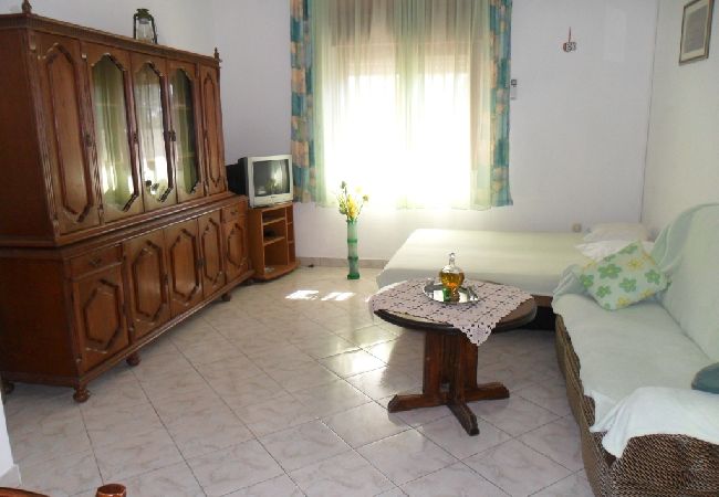 Апартаменты на Okrug Gornji - Aпартамент в Округ Горњи c Вид на море, терраса, Спутниковое / кабельное телевидение, WIFI (4790-2) Апартаменты на Okrug Gornji - Aпартамент в Округ Горњи c Вид на море, терраса, Спутниковое / кабельное телевидение, WIFI (4790-2)