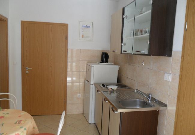 Апартаменты на Okrug Gornji - Aпартамент в Округ Горњи c Вид на море, балкон, Спутниковое / кабельное телевидение, WIFI (4790-4) Апартаменты на Okrug Gornji - Aпартамент в Округ Горњи c Вид на море, балкон, Спутниковое / кабельное телевидение, WIFI (4790-4)