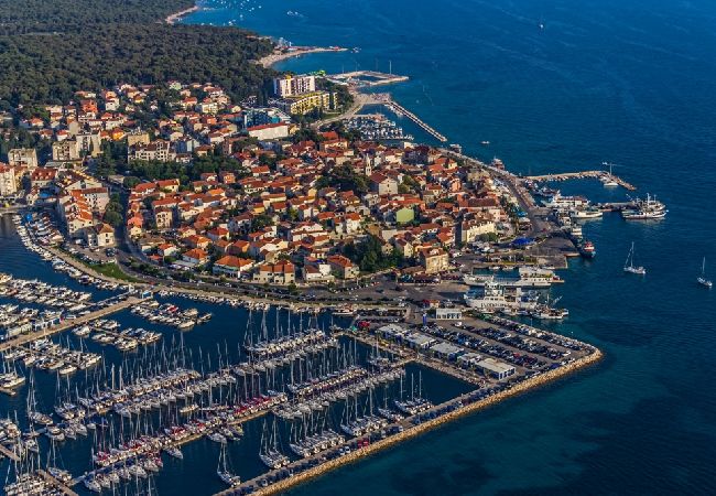 Апартаменты на Biograd na moru - Aпартамент в Биоград-на-Мору c терраса, Спутниковое / кабельное телевидение, WIFI (4801-1) Апартаменты на Biograd na moru - Aпартамент в Биоград-на-Мору c терраса, Спутниковое / кабельное телевидение, WIFI (4801-1)