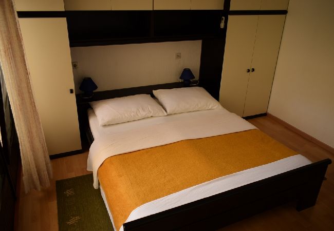 Rent by room на Vodice - Комната в Водице c балкон, Спутниковое / кабельное телевидение, WIFI (4826-1) Rent by room на Vodice - Комната в Водице c балкон, Спутниковое / кабельное телевидение, WIFI (4826-1)