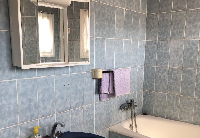 Апартаменты на Ždrelac - Aпартамент в Ždrelac c балкон, Спутниковое / кабельное телевидение, WIFI, Балкон / Терраса (4834-2) Апартаменты на Ždrelac - Aпартамент в Ždrelac c балкон, Спутниковое / кабельное телевидение, WIFI, Балкон / Терраса (4834-2)