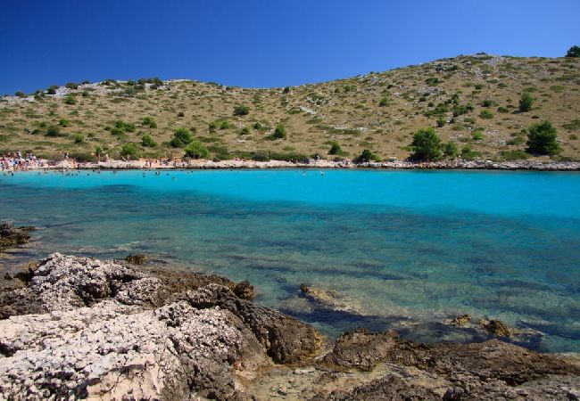 Апартаменты на Tisno - Aпартамент в Тисно c Вид на море, балкон, Спутниковое / кабельное телевидение, WIFI (4874-2) Апартаменты на Tisno - Aпартамент в Тисно c Вид на море, балкон, Спутниковое / кабельное телевидение, WIFI (4874-2)