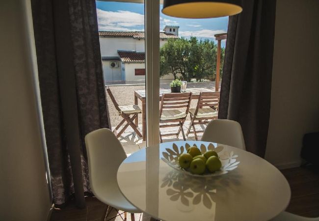 Апартаменты на Vodice - Aпартамент в Водице c терраса, Спутниковое / кабельное телевидение, WIFI, инвалидности (4932-1) Апартаменты на Vodice - Aпартамент в Водице c терраса, Спутниковое / кабельное телевидение, WIFI, инвалидности (4932-1)