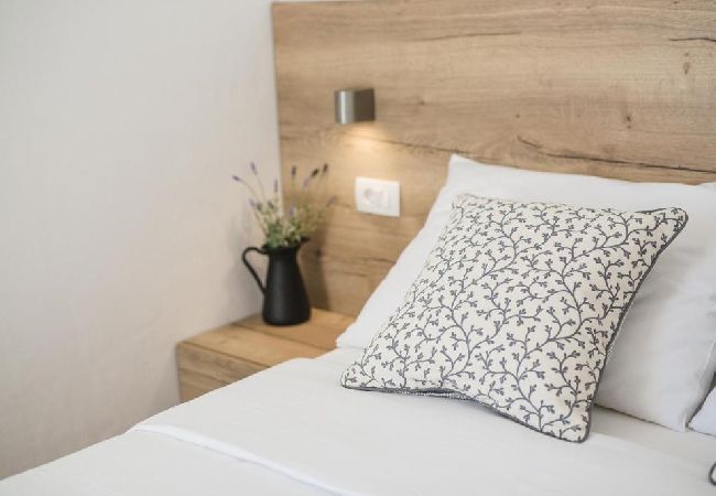 Апартаменты на Vodice - Aпартамент в Водице c терраса, Спутниковое / кабельное телевидение, WIFI, инвалидности (4932-1) Апартаменты на Vodice - Aпартамент в Водице c терраса, Спутниковое / кабельное телевидение, WIFI, инвалидности (4932-1)